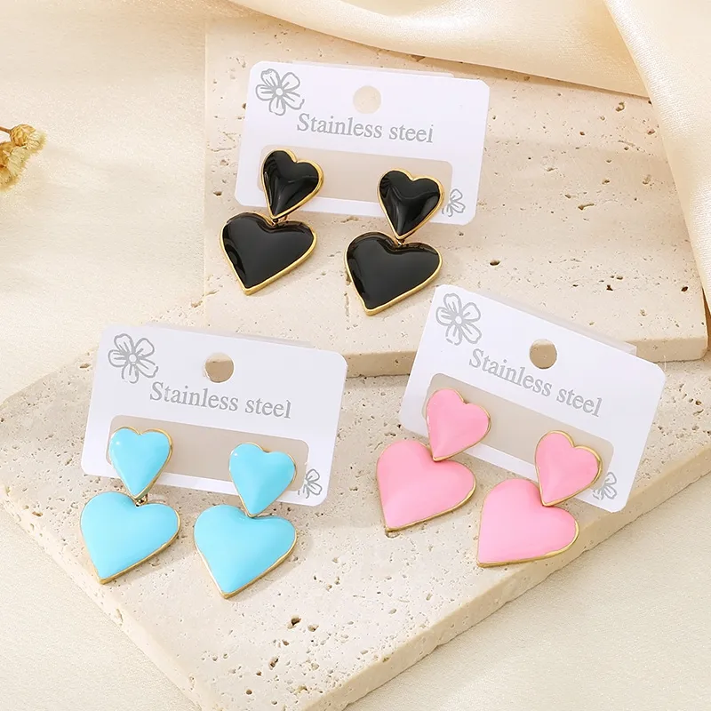 1 Pair Vintage Style Heart Shape 304 Stainless Steel 18K Gold Plated Drop Earrings display picture 2