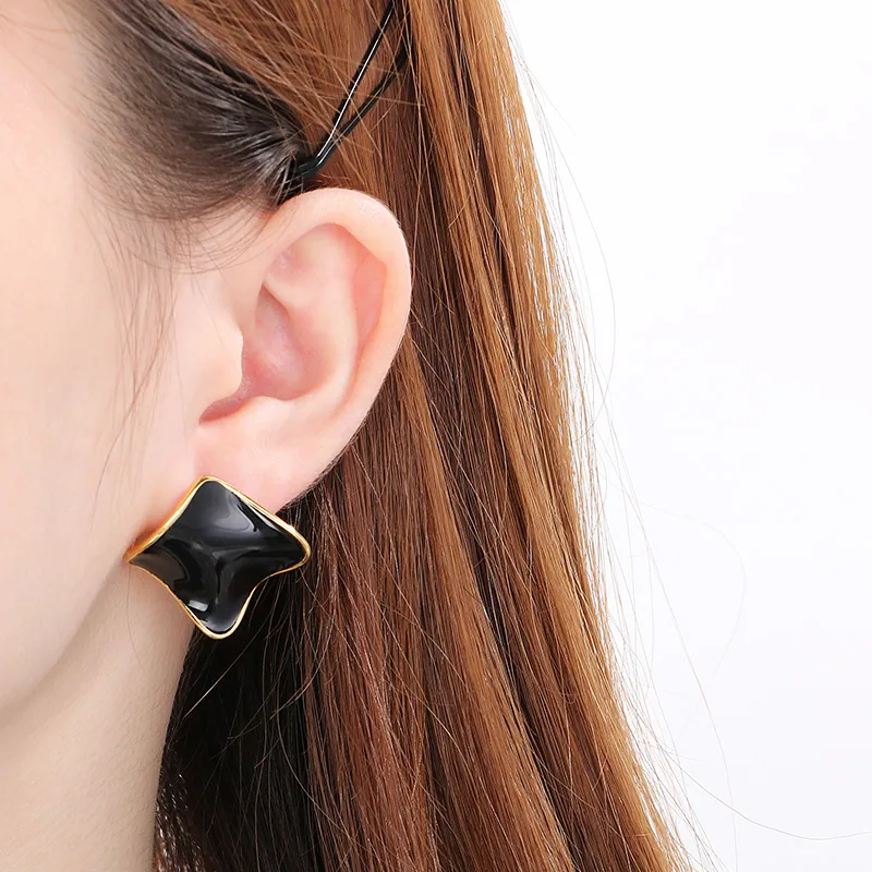 1 Pair Simple Style Square 304 Stainless Steel 18K Gold Plated Ear Studs display picture 10