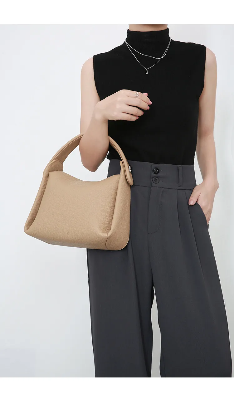 Soft Cigarette Case Bag Casual French Dumpling Bag  Summer New Simple  Retro Shoulder Crossbody Handbag display picture 5
