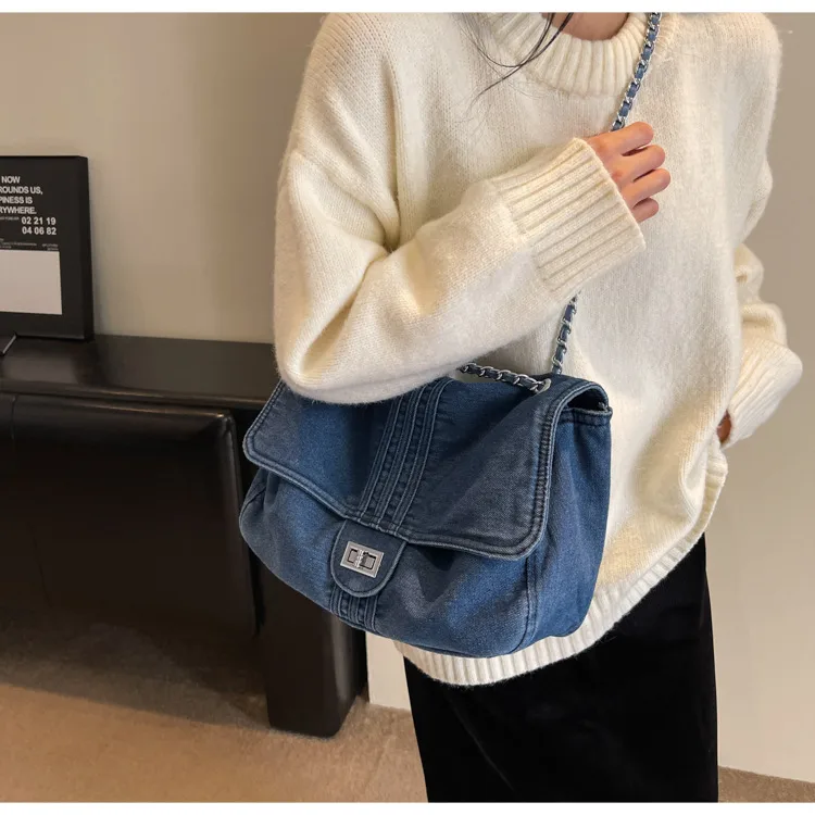 Retro Casual Denim Tote Bag For Women  Autumn New Large Capacity Chain High-grade Shoulder Messenger Bag display picture 13