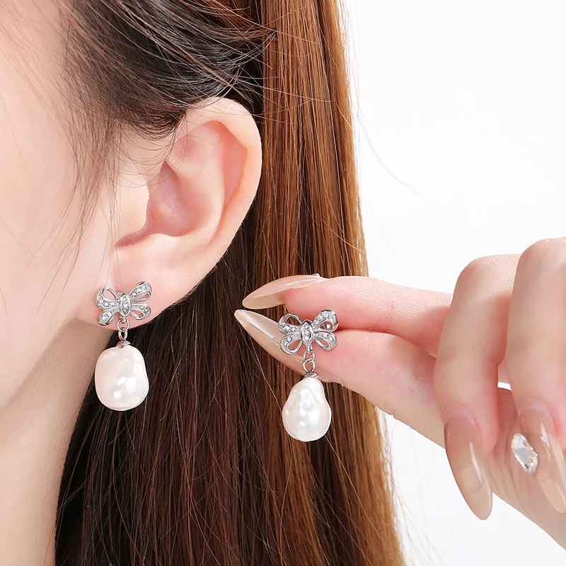 1 Pair Elegant Simple Style Streetwear Bow Knot 304 Stainless Steel 18K Gold Plated Drop Earrings display picture 13