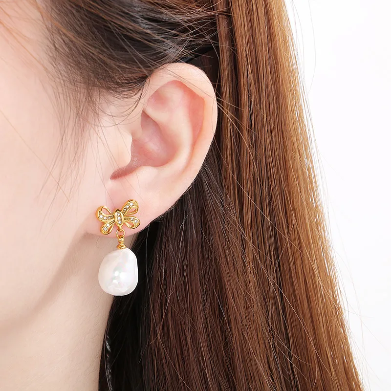 1 Pair Elegant Simple Style Streetwear Bow Knot 304 Stainless Steel 18K Gold Plated Drop Earrings display picture 12