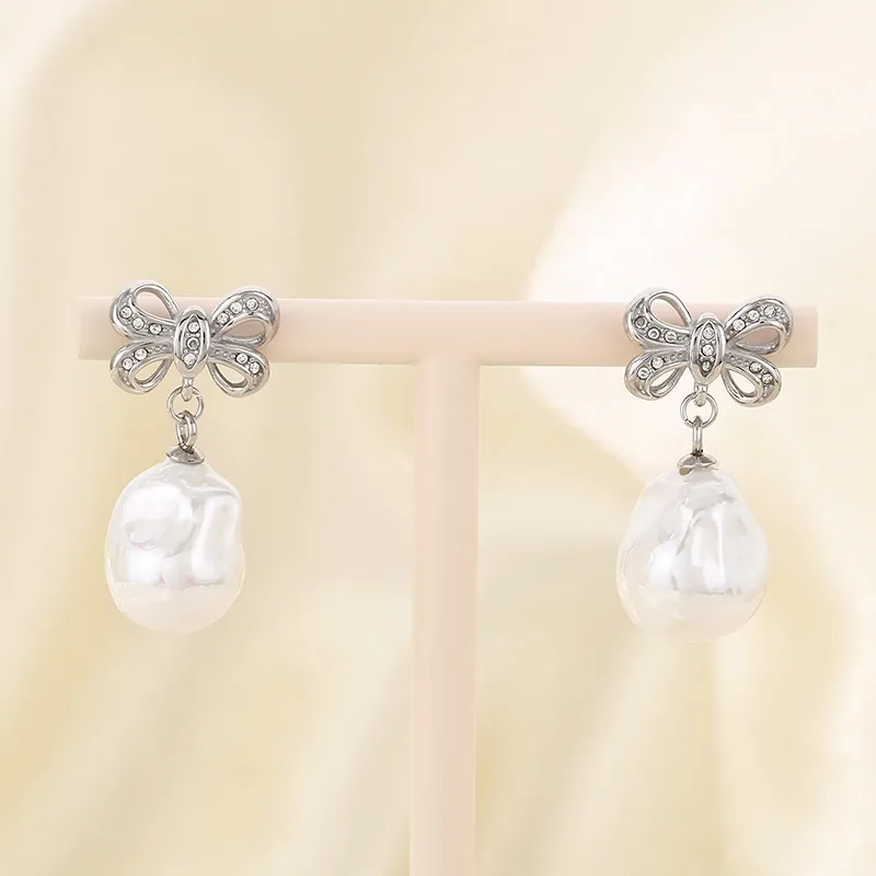 1 Pair Elegant Simple Style Streetwear Bow Knot 304 Stainless Steel 18K Gold Plated Drop Earrings display picture 6