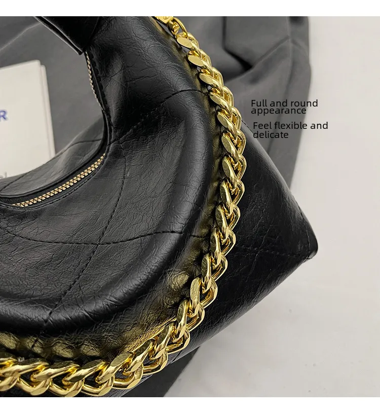 This Year's Popular Bag Women's Large Capacity  New Autumn And Winter Texture Rhombus Chain Shoulder Bag Popular Bucket Bag display picture 2