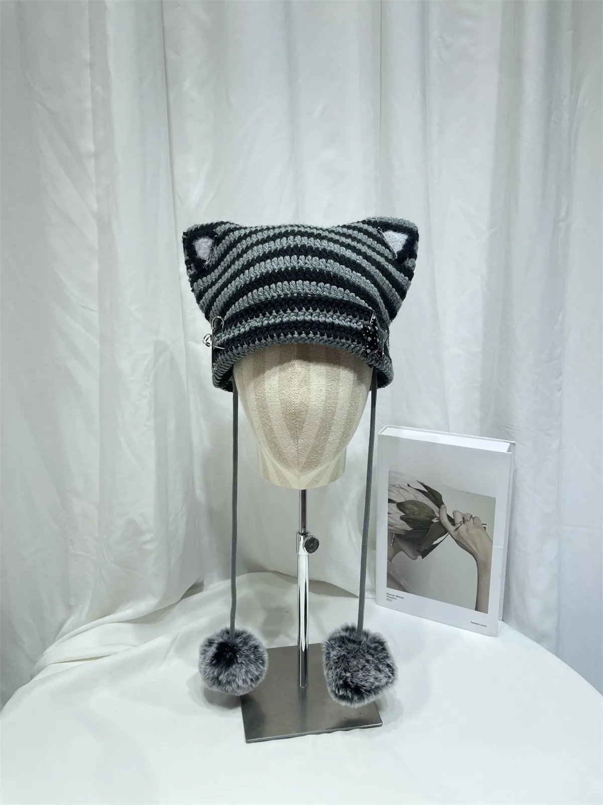 Japanese Style Cute Little Devil Cat Ear Fur Ball Wool Hat Women's Autumn And Winter Warm Small Face Ear Protection Knitted Hat display picture 7