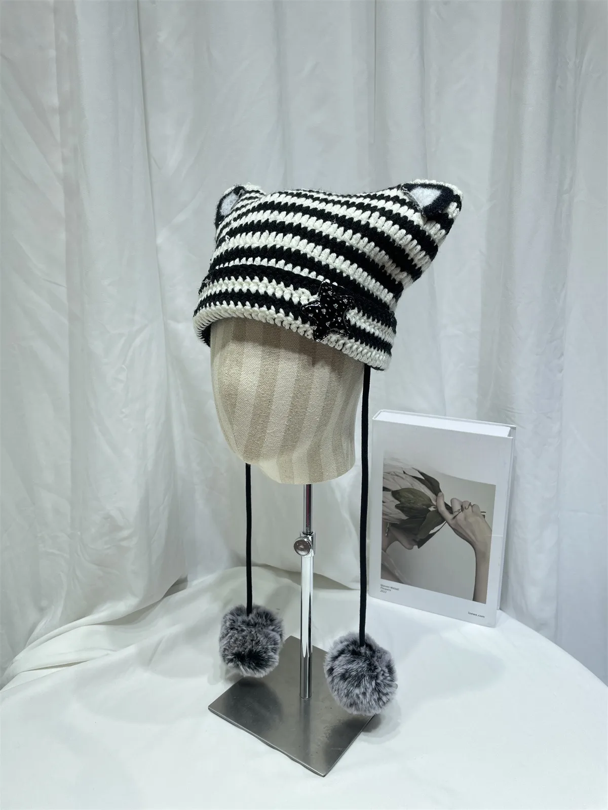 Japanese Style Cute Little Devil Cat Ear Fur Ball Wool Hat Women's Autumn And Winter Warm Small Face Ear Protection Knitted Hat display picture 12