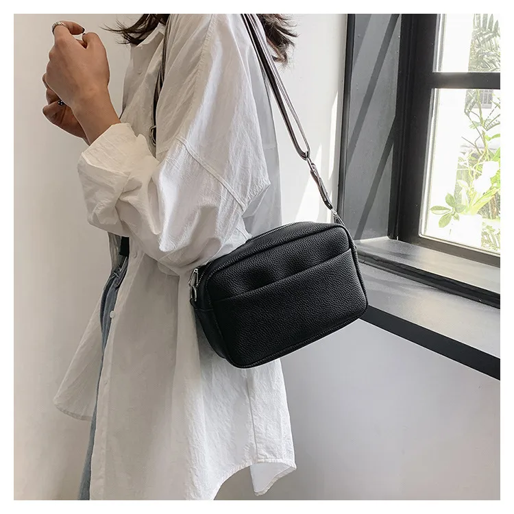 Trendy Women's Bag  Summer New Fashionable Simple Crossbody Bag Casual Stylish Shoulder Bag Small Square Bag Women's Bag display picture 18
