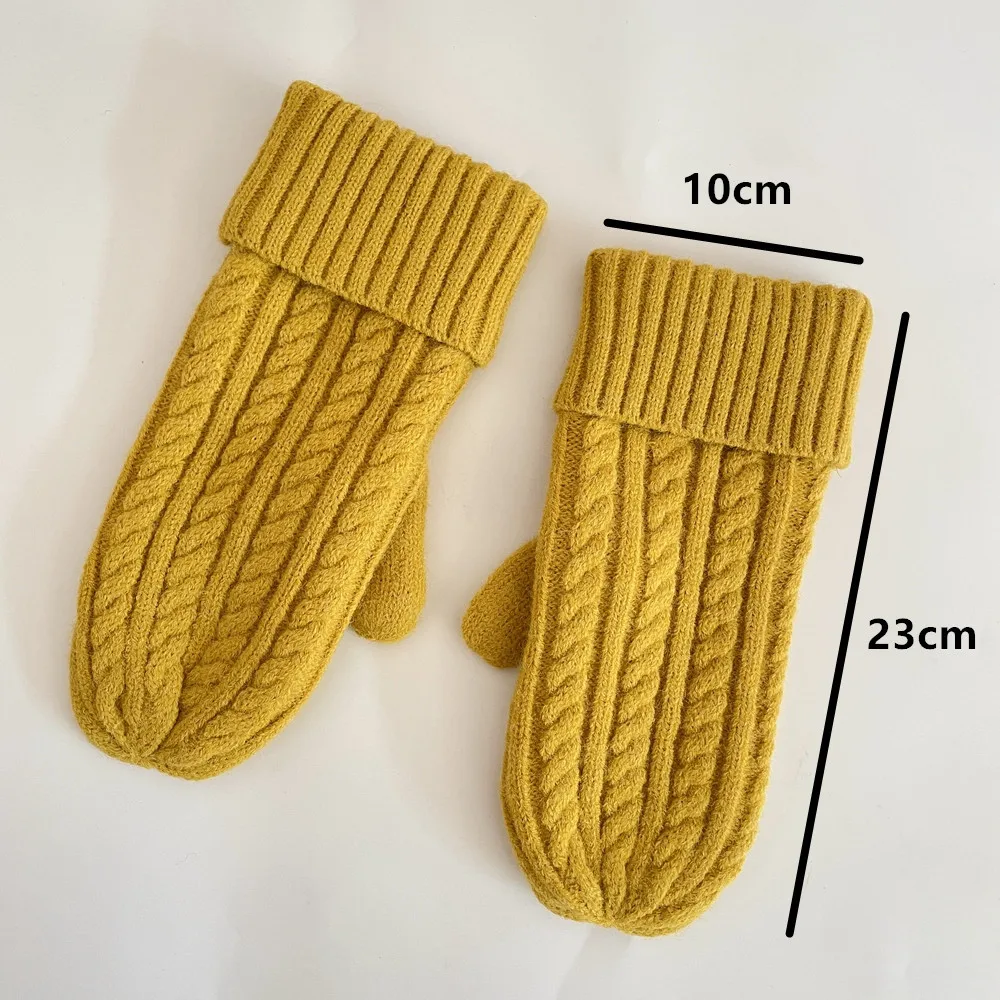 Winter Women's Knitted Hat Scarf Gloves Three-piece Set New Solid Color Plus Velvet Wool Hat Warm Suit display picture 2