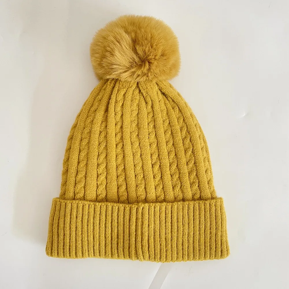 Winter Women's Knitted Hat Scarf Gloves Three-piece Set New Solid Color Plus Velvet Wool Hat Warm Suit display picture 4