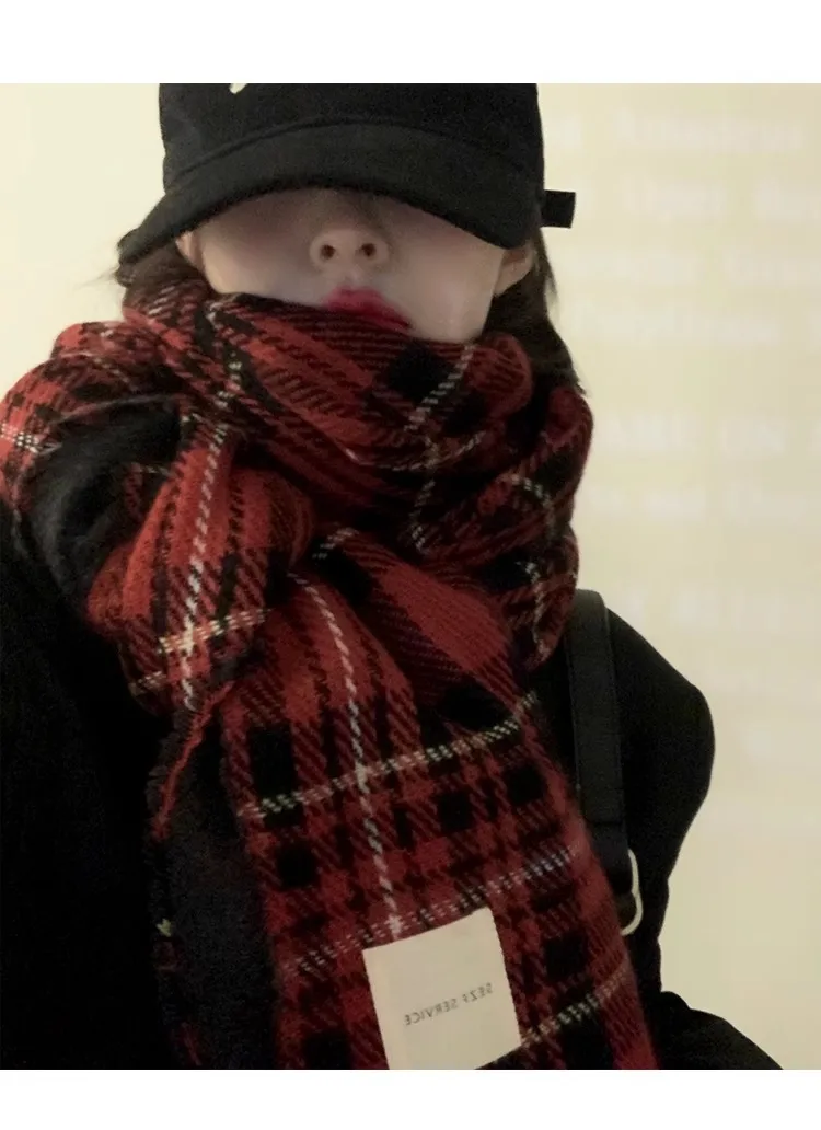 Christmas Scarf Women's Winter Korean-style High-grade  Red Plaid Scarf Student Couple Thickened Warm Shawl display picture 3