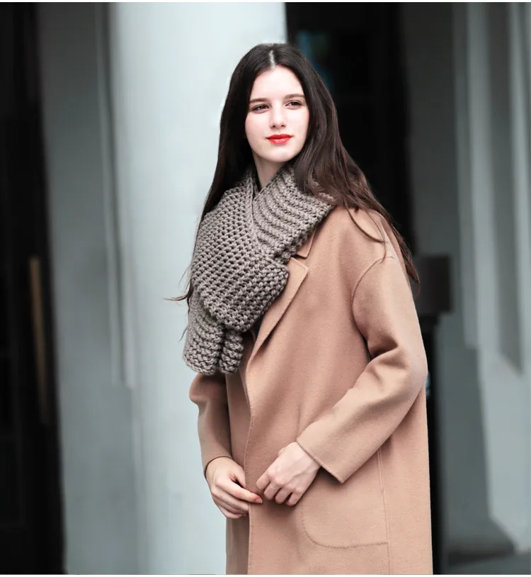 New Korean Style Handmade Coarse Wool Solid Color Knitted Scarf Women's Autumn And Winter Women's Scarf Thickened Student Couple's Scarf display picture 4
