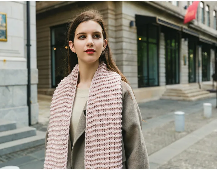 New Korean Style Handmade Coarse Wool Solid Color Knitted Scarf Women's Autumn And Winter Women's Scarf Thickened Student Couple's Scarf display picture 10