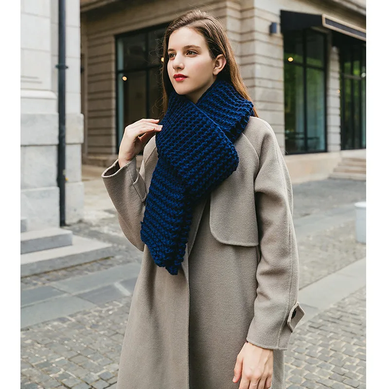 New Korean Style Handmade Coarse Wool Solid Color Knitted Scarf Women's Autumn And Winter Women's Scarf Thickened Student Couple's Scarf display picture 16