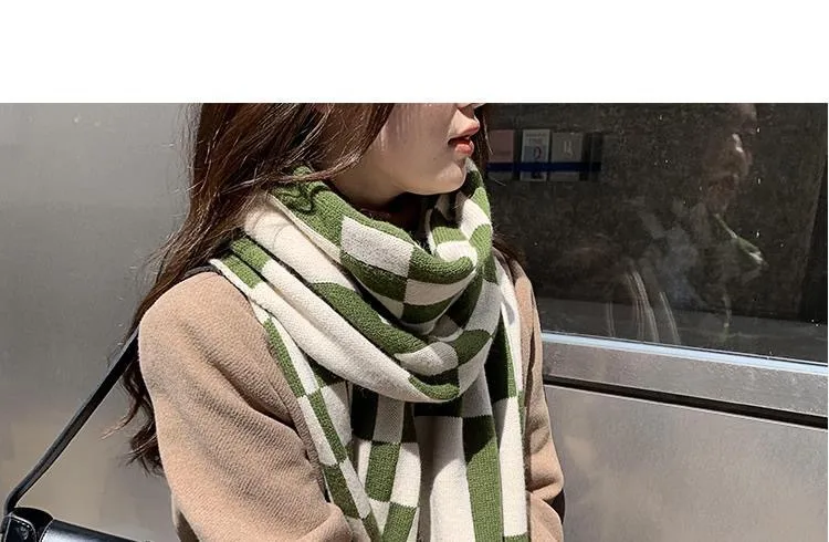 Scarf Women's Autumn And Winter Student's New Korean-style -style High-face Value Cute  Chessboard Warm Knitted Scarf display picture 9