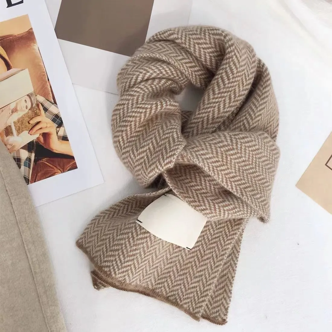 Korean Style Simple  Wool Scarf Women's Autumn And Winter Fashion New Japanese Style  Student Knitted Scarf Couple display picture 6