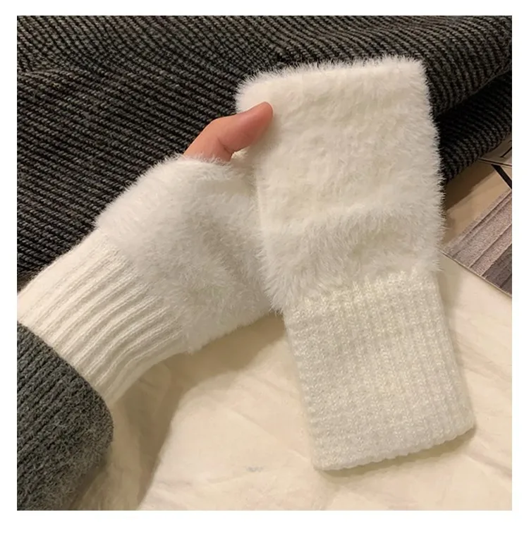 Warm Wool Half-Finger Gloves Women's Winter Plush Knitted Wrist Protection Finger Leakage  Touch Screen Office Student Writing display picture 2