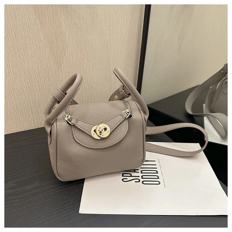 Retro Western Style Children's Bag  New PU Litchi Pattern Mini Portable Crossbody Shoulder Small Square Bag Trendy display picture 16