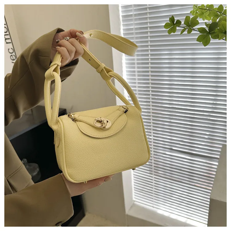 Retro Western Style Children's Bag  New PU Litchi Pattern Mini Portable Crossbody Shoulder Small Square Bag Trendy display picture 28