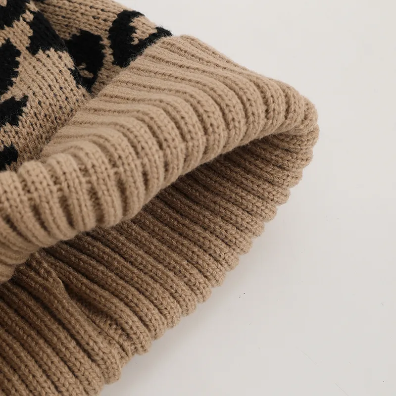 Unisex Casual Preppy Style Streetwear Leopard Eaveless Wool Cap display picture 6