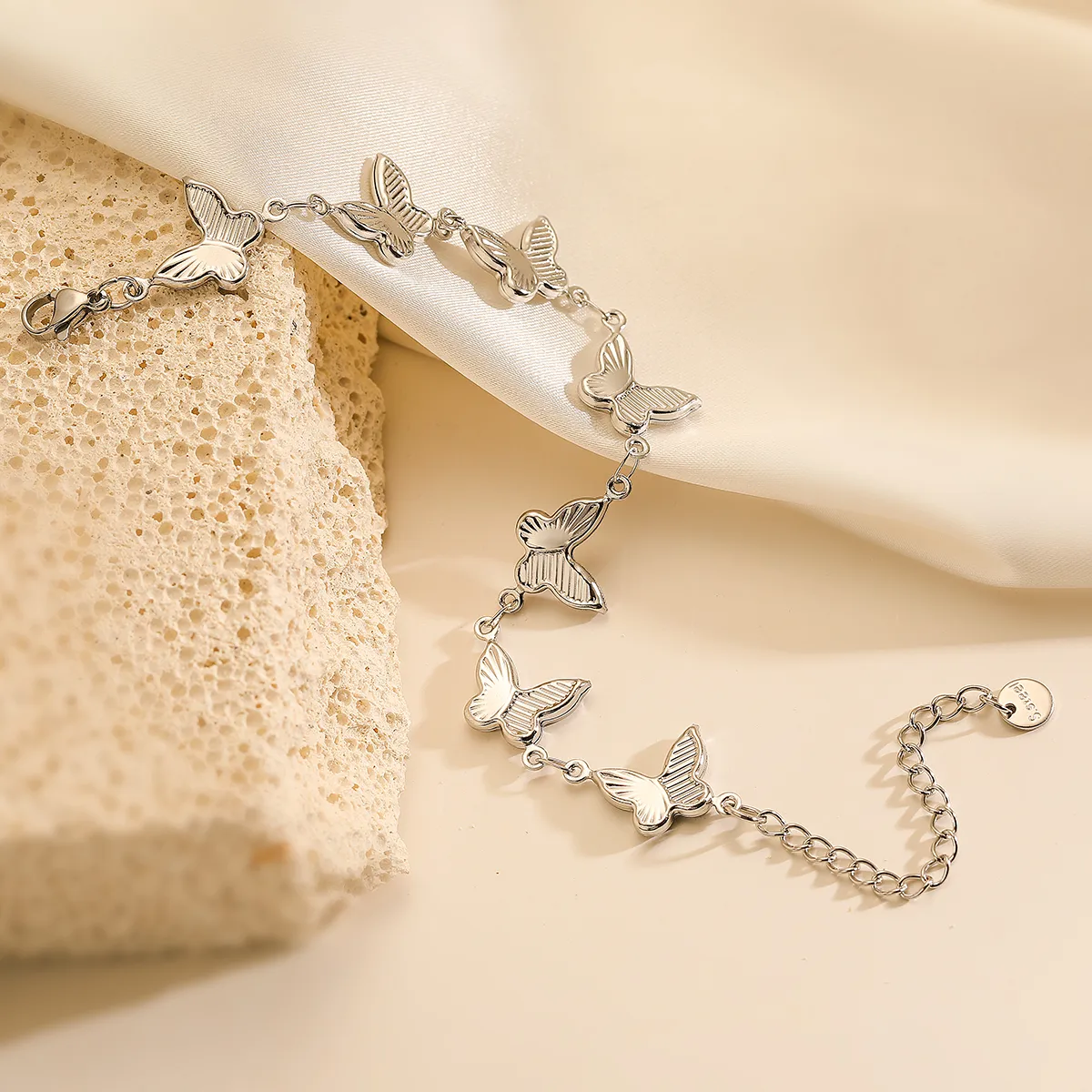 Retro Simple Style Commute Butterfly 304 Stainless Steel Bracelets In Bulk display picture 3