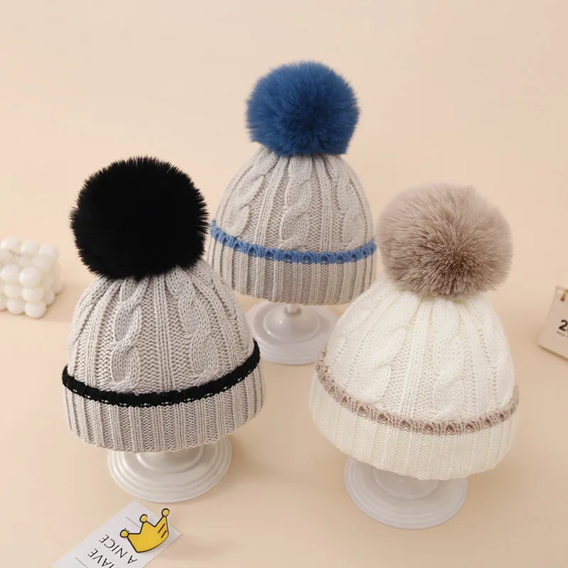 Winter Baby Hat Casual Versatile Baby Boys' Color Matching Knitted Hat Outdoor Cold-proof Wool Hat display picture 3