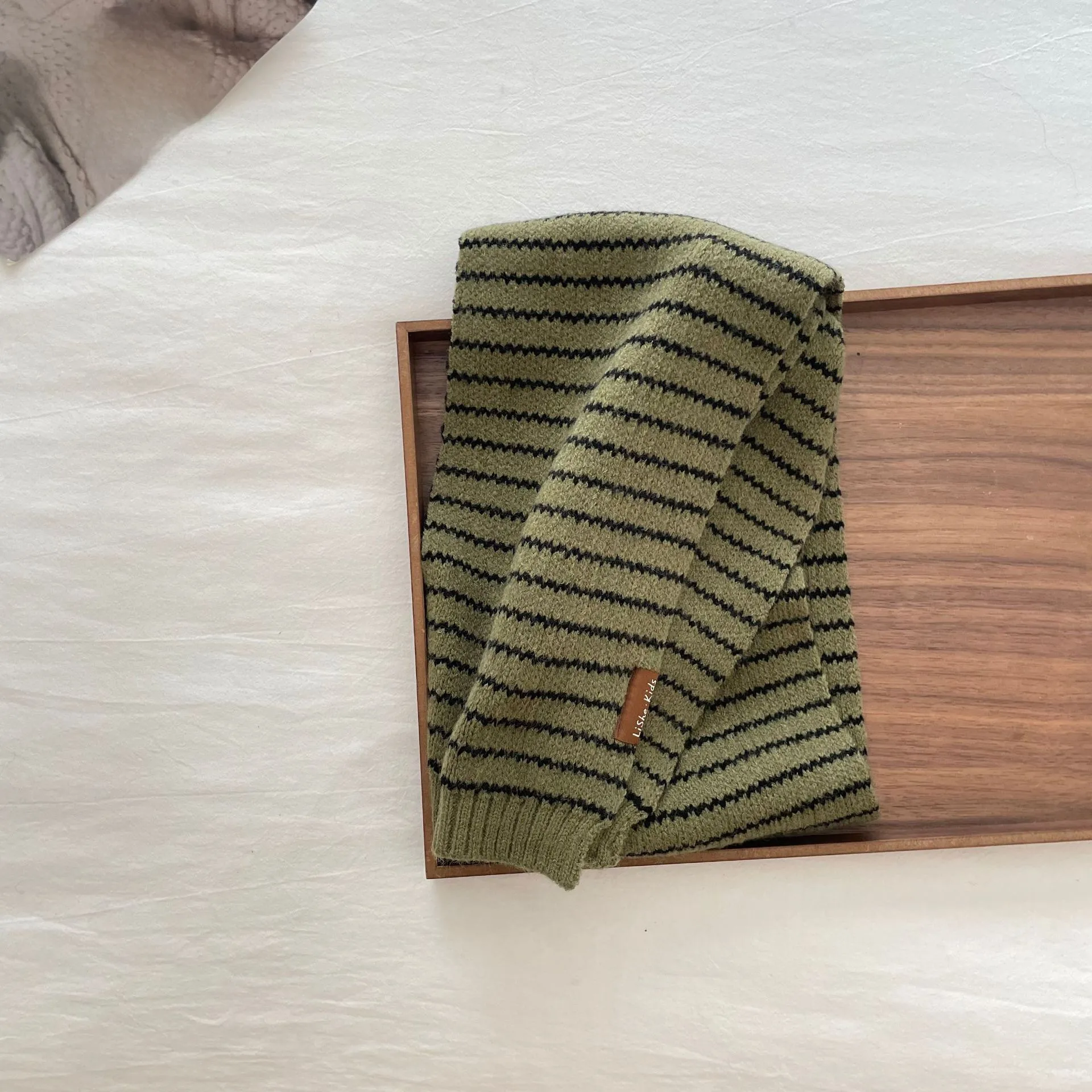Han Fan Boys' Scarf Cool Trendy Handsome Striped Jacquard Knitted Scarf Children's Scarf display picture 3