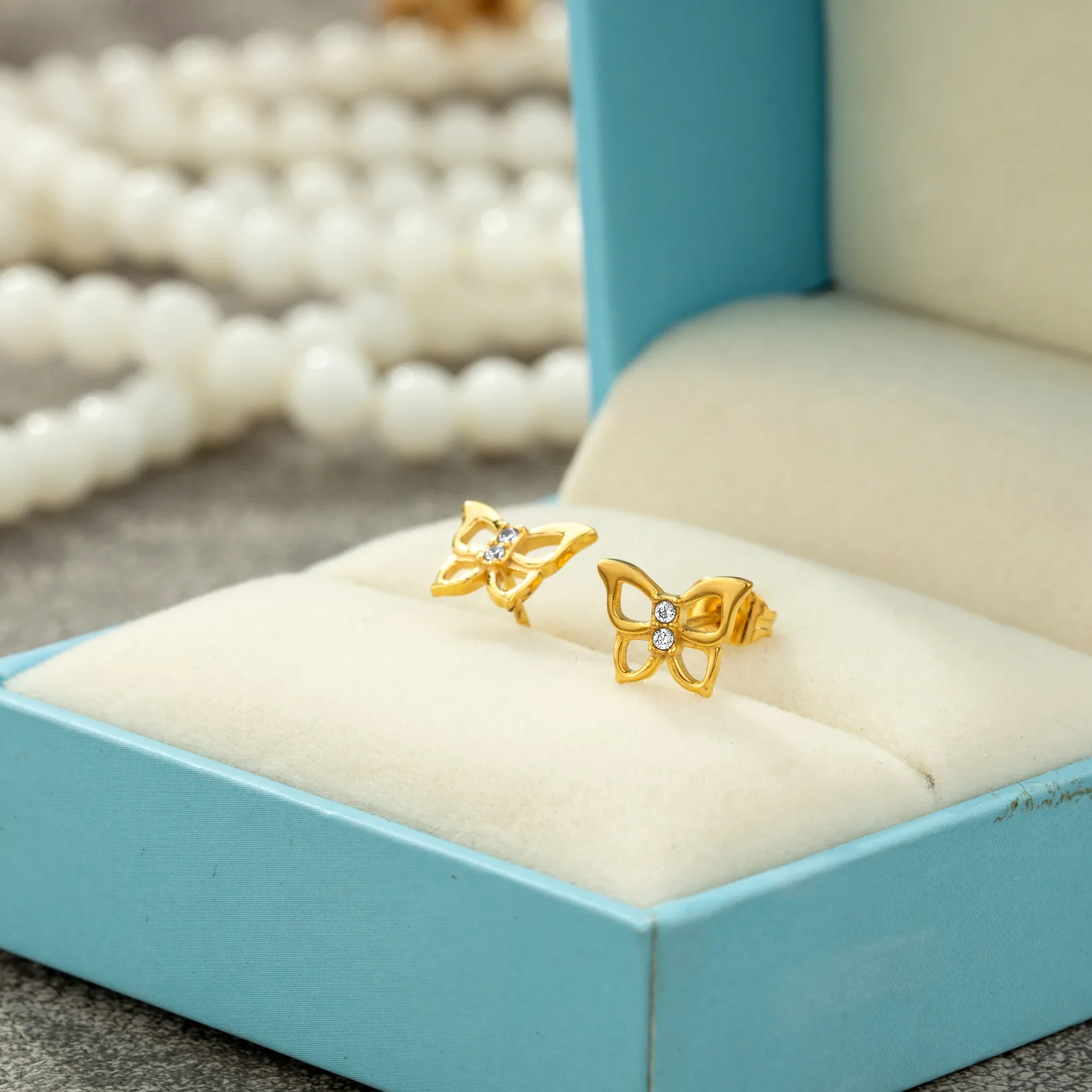 1 Piece Elegant Simple Style Classic Style Butterfly Inlay 304 Stainless Steel Zircon Gold Plated Ear Studs display picture 3