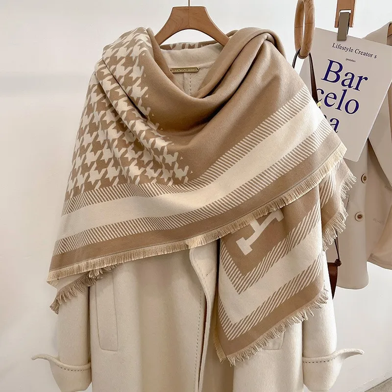 Women's IG Style Classic Style Printing Color Block Imitation Cashmere Polyester Scarf display picture 10