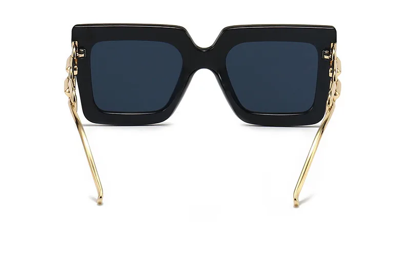 Square Chain High-end Sunglasses  New  Trend Large Frame Street Photo Glasses Frame Personality Women display picture 2