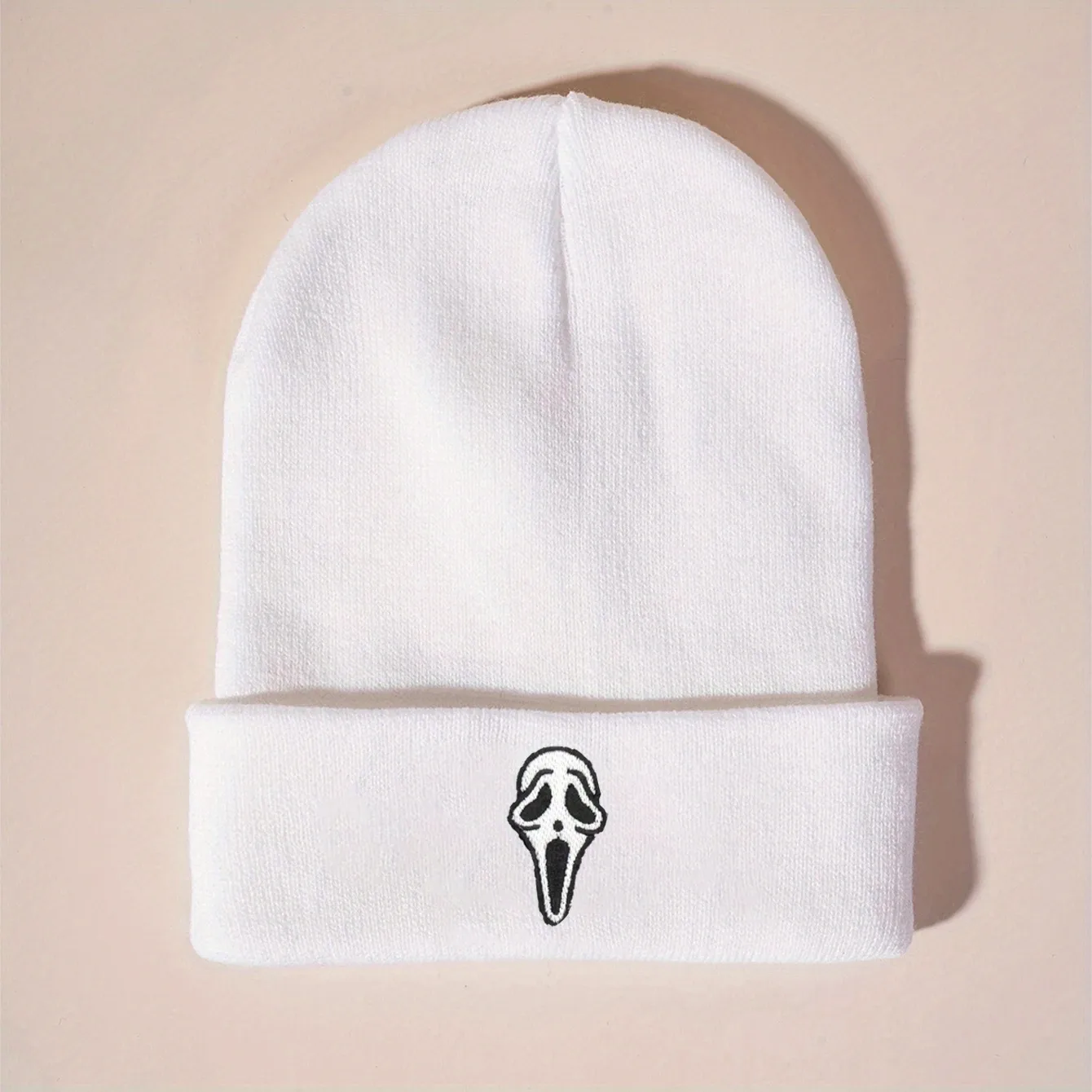 Unisex Commute Skull Eaveless Beanie Hat display picture 4