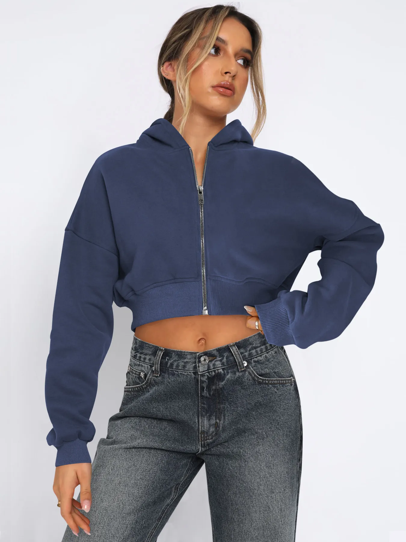 Foreign Trade  Fashion Short Fashion Women's Long Sleeve Solid Color Zipper Hooded Loose Sweatshirt Round Neck All-match Jacket display picture 4