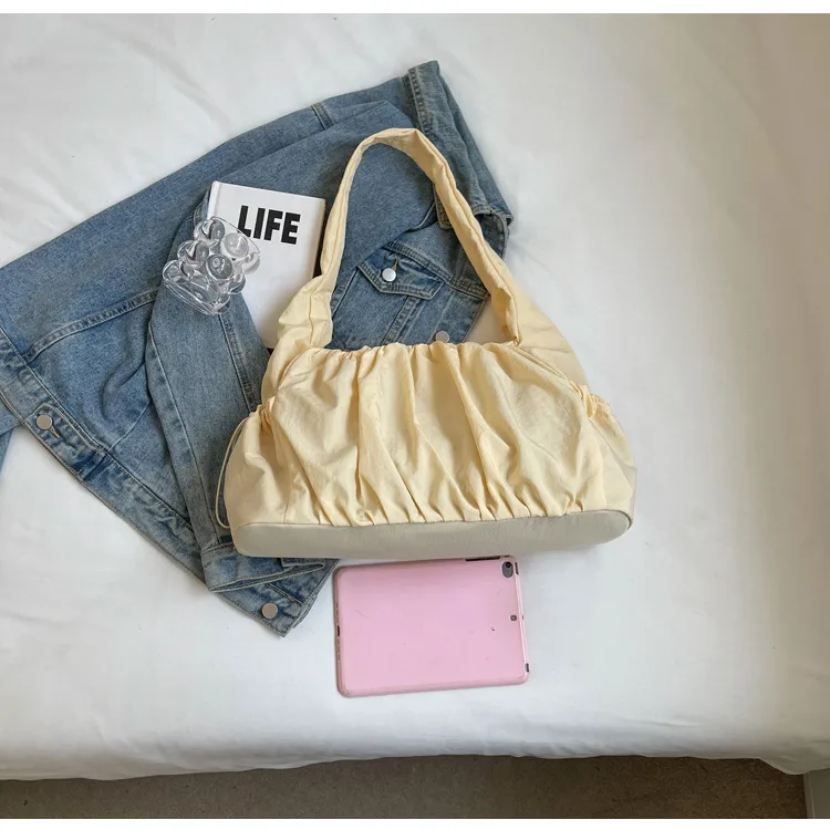 Women's Medium Canvas Solid Color Vintage Style Classic Style Square Zipper Shoulder Bag display picture 15