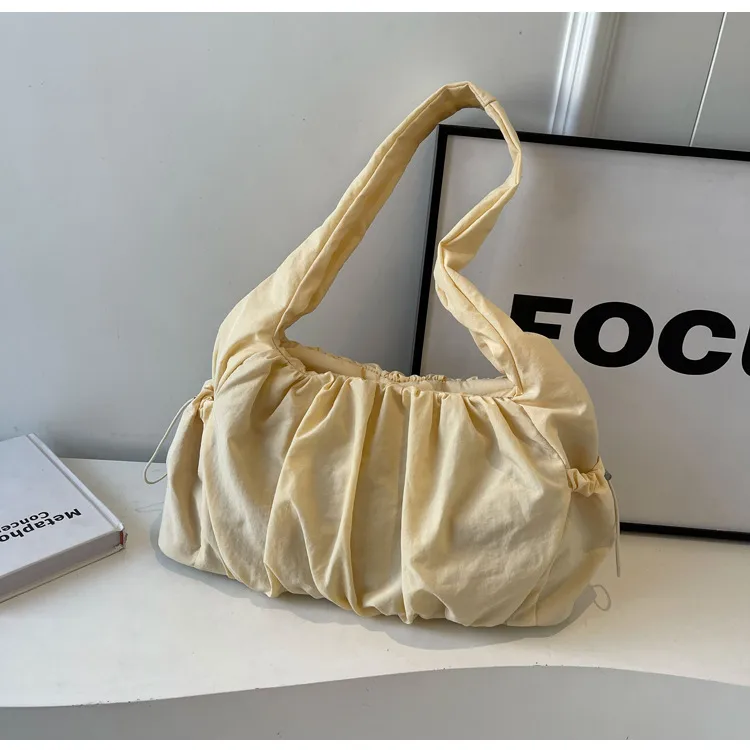 Women's Medium Canvas Solid Color Vintage Style Classic Style Square Zipper Shoulder Bag display picture 18