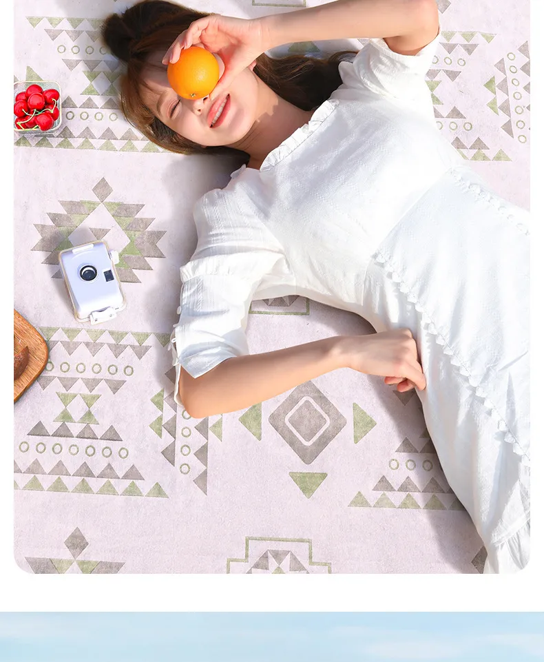 Disposable Picnic Mat Outdoor Moisture-proof Mat Single Double Waterproof Oil-proof Beach Mat Lawn Camping Tent Mat display picture 14