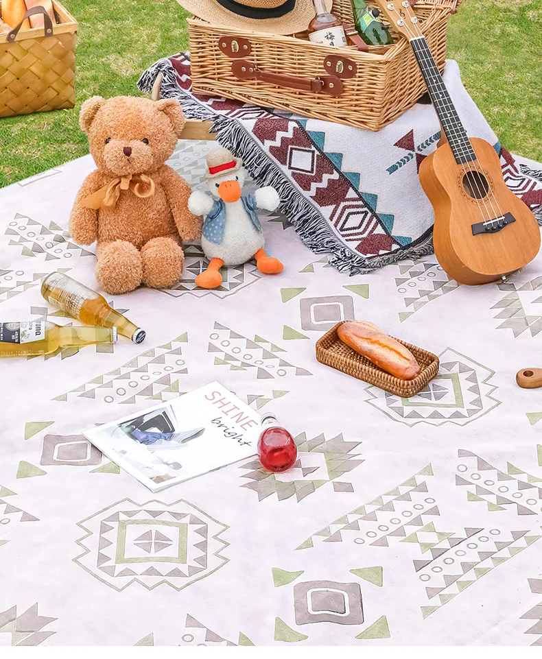 Disposable Picnic Mat Outdoor Moisture-proof Mat Single Double Waterproof Oil-proof Beach Mat Lawn Camping Tent Mat display picture 18