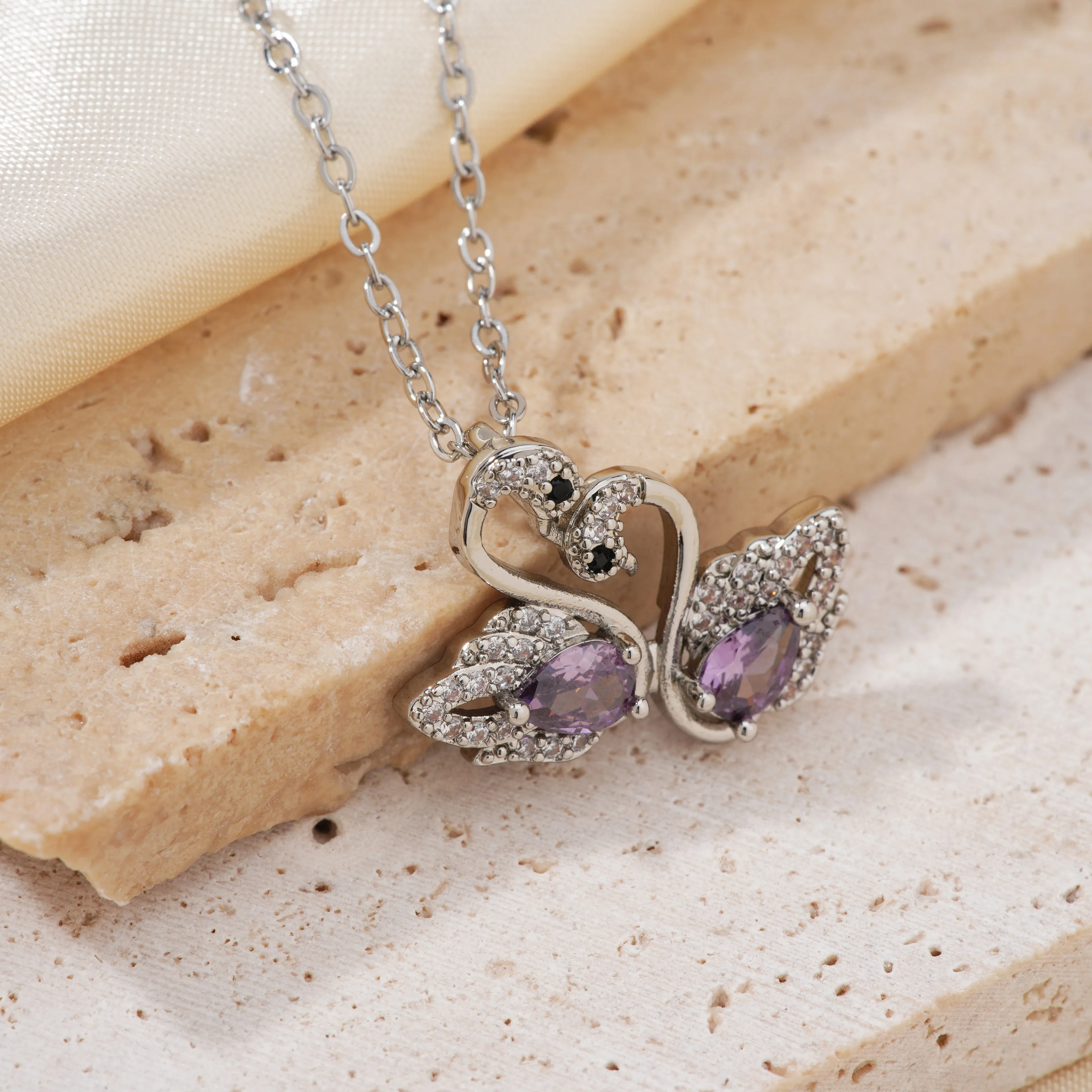 Elegant Lady Swan 304 Stainless Steel Copper Plating Inlay Zircon Rhodium Plated Women's Pendant Necklace display picture 1