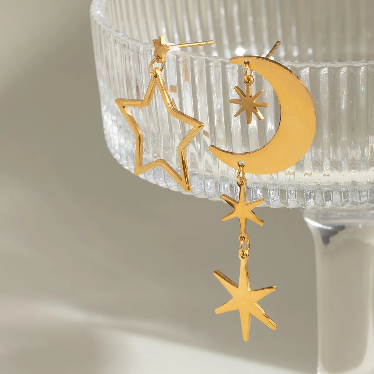 1 Pair Simple Style Classic Style Star Moon 304 Stainless Steel Drop Earrings display picture 4
