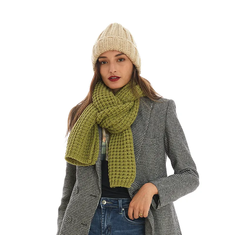 Hot Sale New  High-end Sense Women's  Solid Color Scarf Autumn And Winter  Knitted Scarf display picture 3