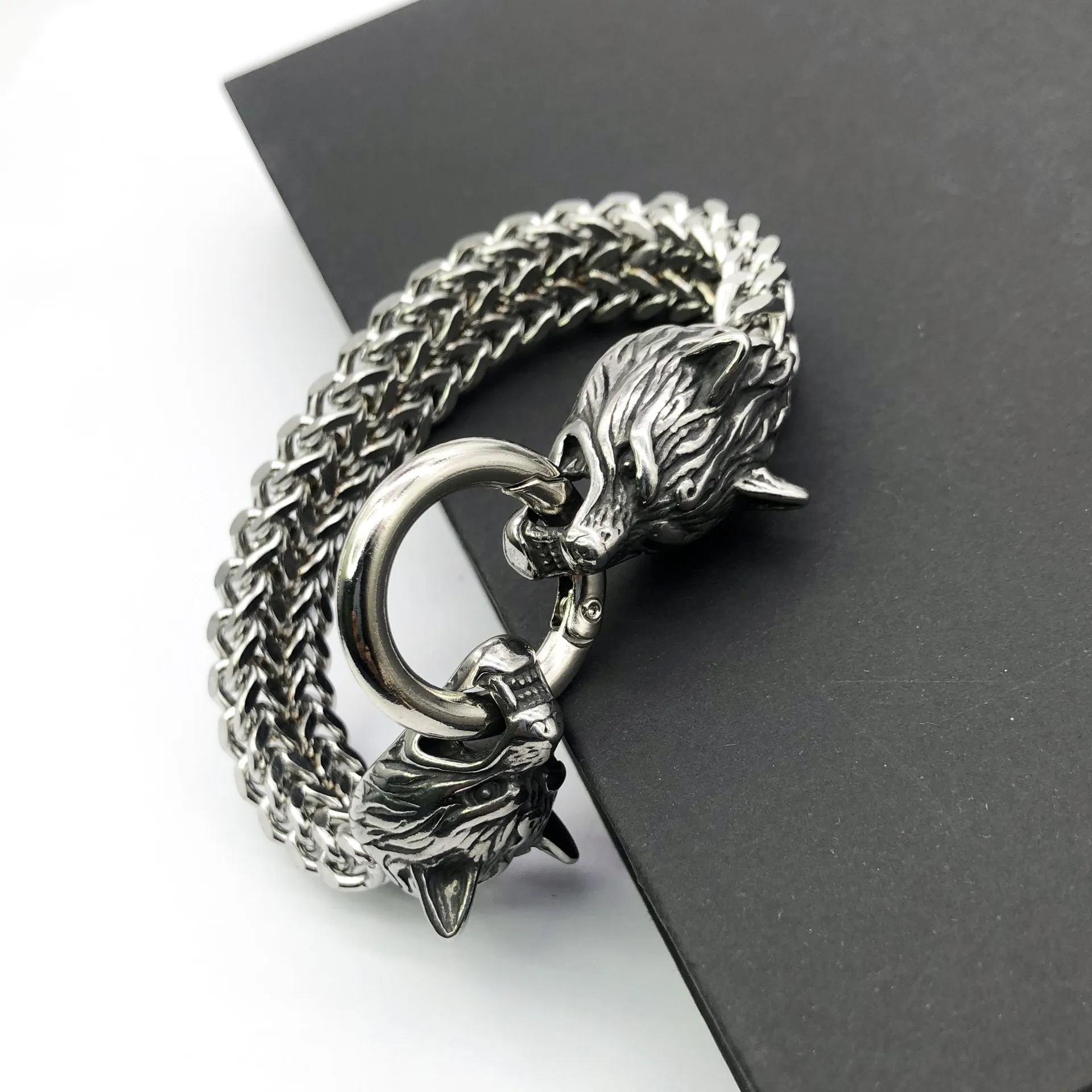 Stainless Steel Men's Bracelet Titanium Steel Hip-hop Bracelet Nordic Domineering Wolf Head Viking Chain display picture 6