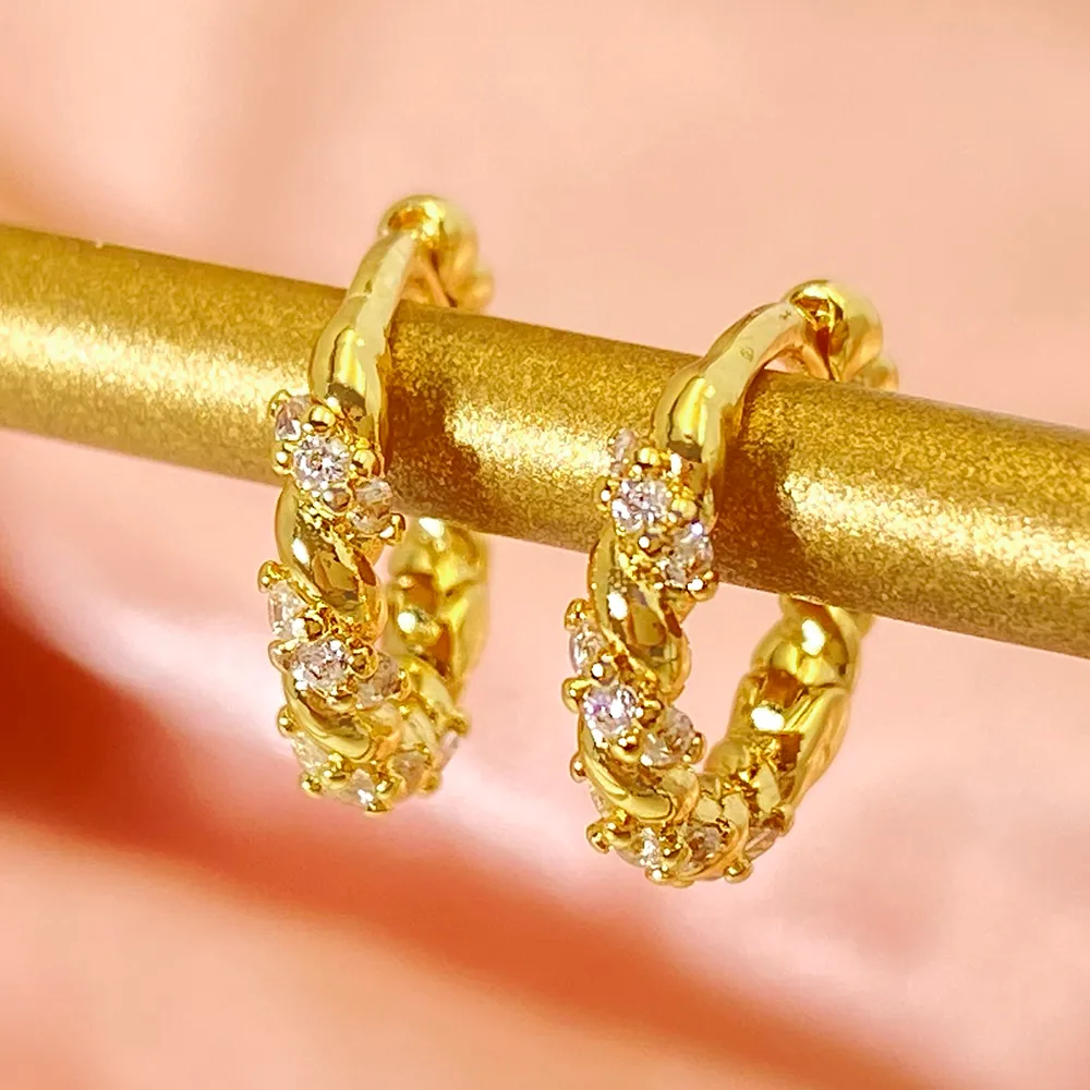 New Classic Diamond Small Round Geometric Earclip Earrings Earrings Europe And America Cross Border Hot Sale Creative Earrings Factory Wholesale display picture 7