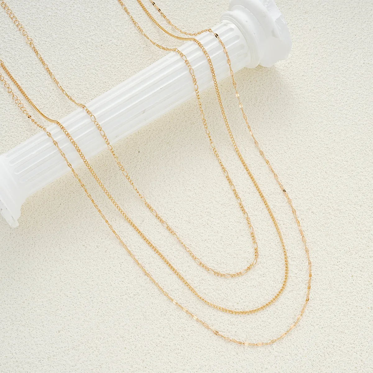 Simple Style Solid Color Alloy Women's Chain Belts display picture 2