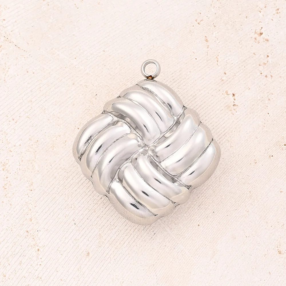 Best Seller In Europe And America DIY Ornament Accessories Conch Starfish Shell Woven Square Pendant display picture 2