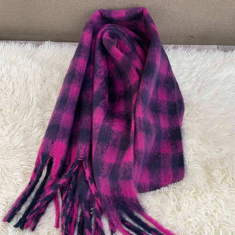 Korean Style Versatile Student Shawl Warm Scarf Simple Versatile Men's And Women's Autumn And Winter High-end Sense Plaid Scarf display picture 5