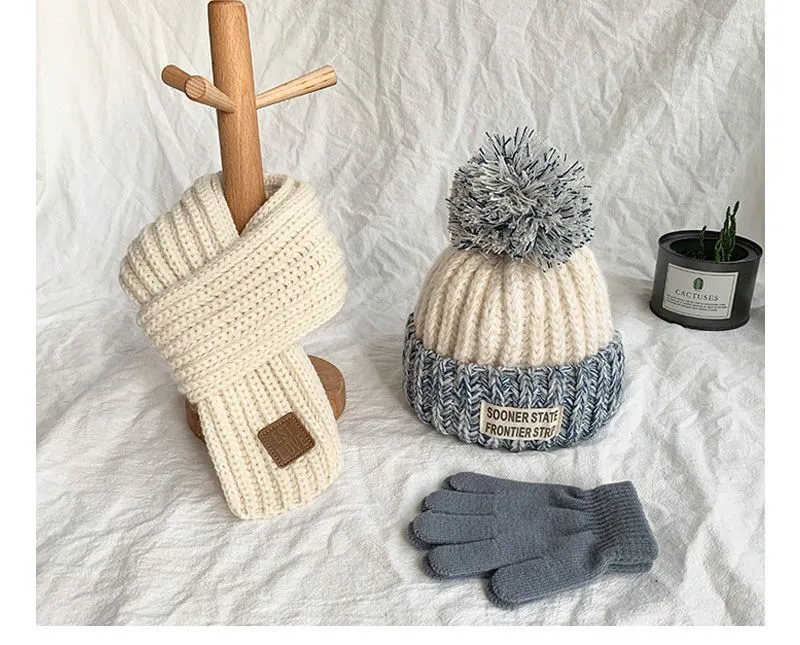 Children's Hat Scarf Autumn And Winter Baby Warm Fleece-lined Hat Gloves Three-piece Set Boys And Girls Knitted Hat Trendy display picture 3