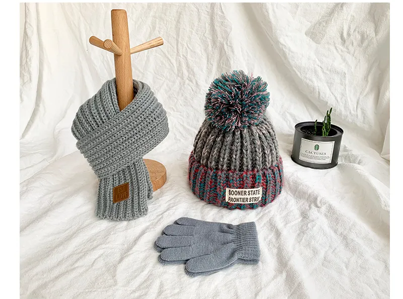 Children's Hat Scarf Autumn And Winter Baby Warm Fleece-lined Hat Gloves Three-piece Set Boys And Girls Knitted Hat Trendy display picture 6