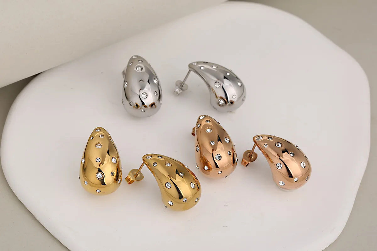 1 Pair Luxurious Vacation Commute Water Droplets 304 Stainless Steel Rhinestones 18K Gold Plated Ear Studs display picture 1
