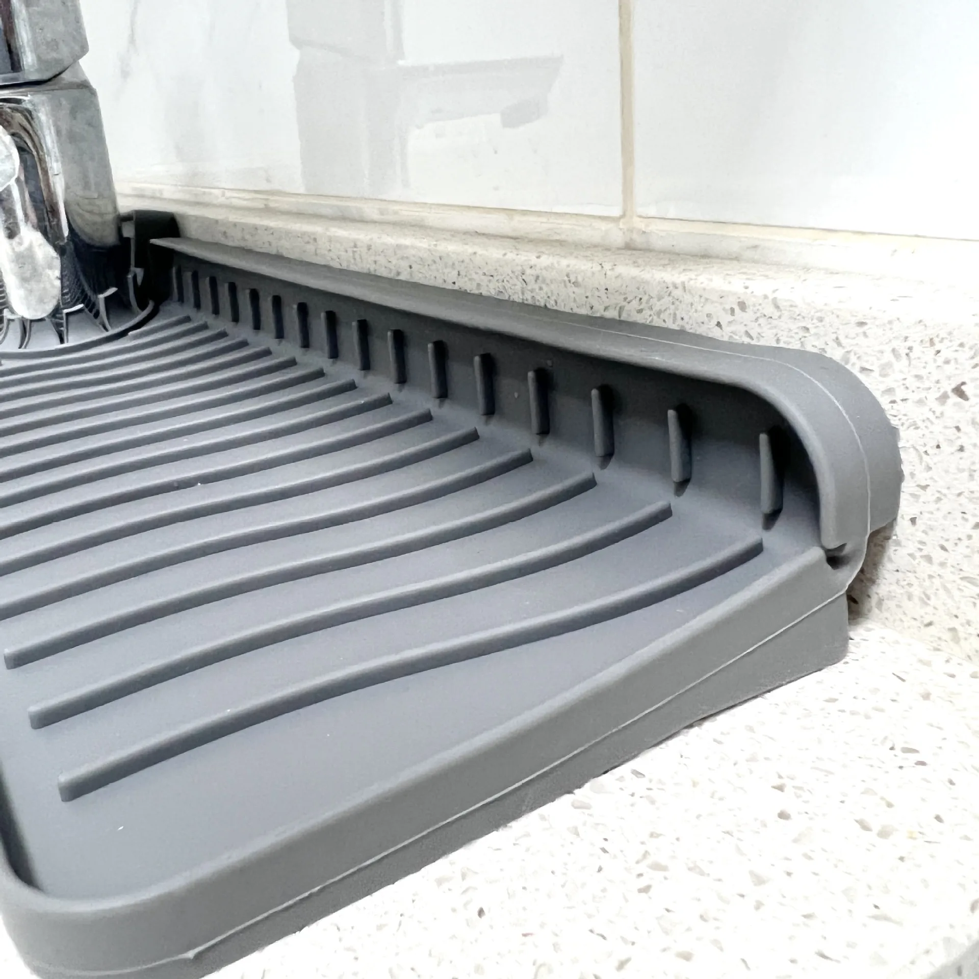 Direct Food Grade Silicone Draining Mat Kitchen Bathroom Faucet Splash-proof Sink Mat Long Foldable display picture 8
