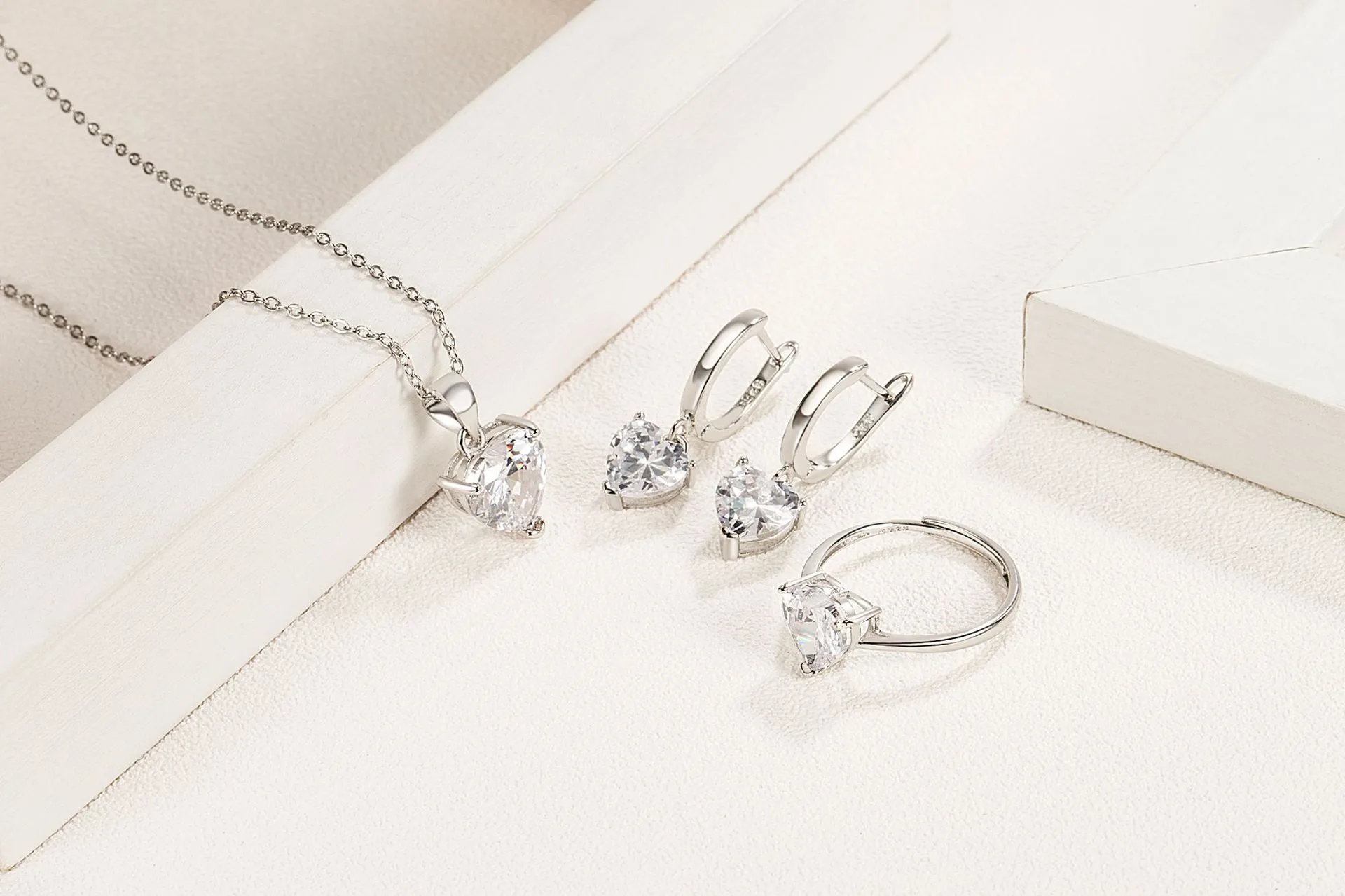New Love Suit Earrings Female Personality Creative Zircon Heart-shaped Pendant Chain Three Pieces Suit display picture 1