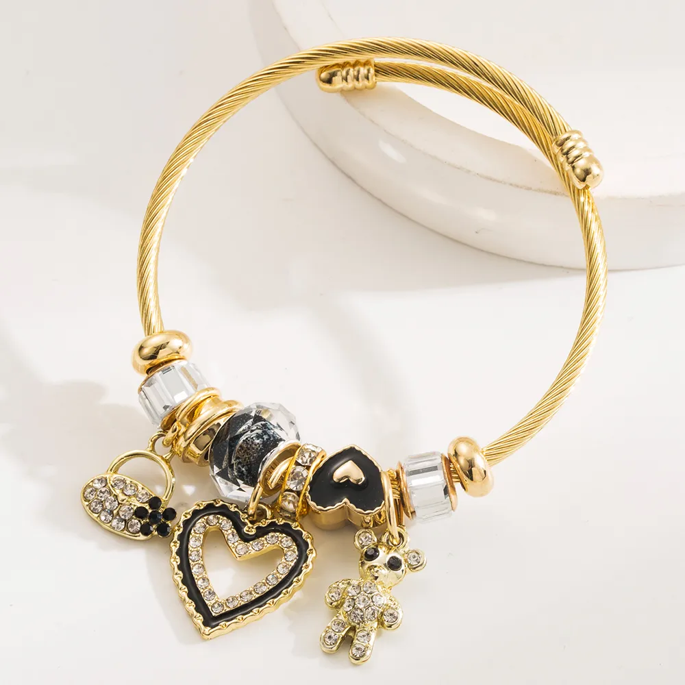 Casual Elegant Classic Style Cross Heart Shape Gold Plated Rhinestones 304 Stainless Steel Alloy Wholesale Bangle display picture 3