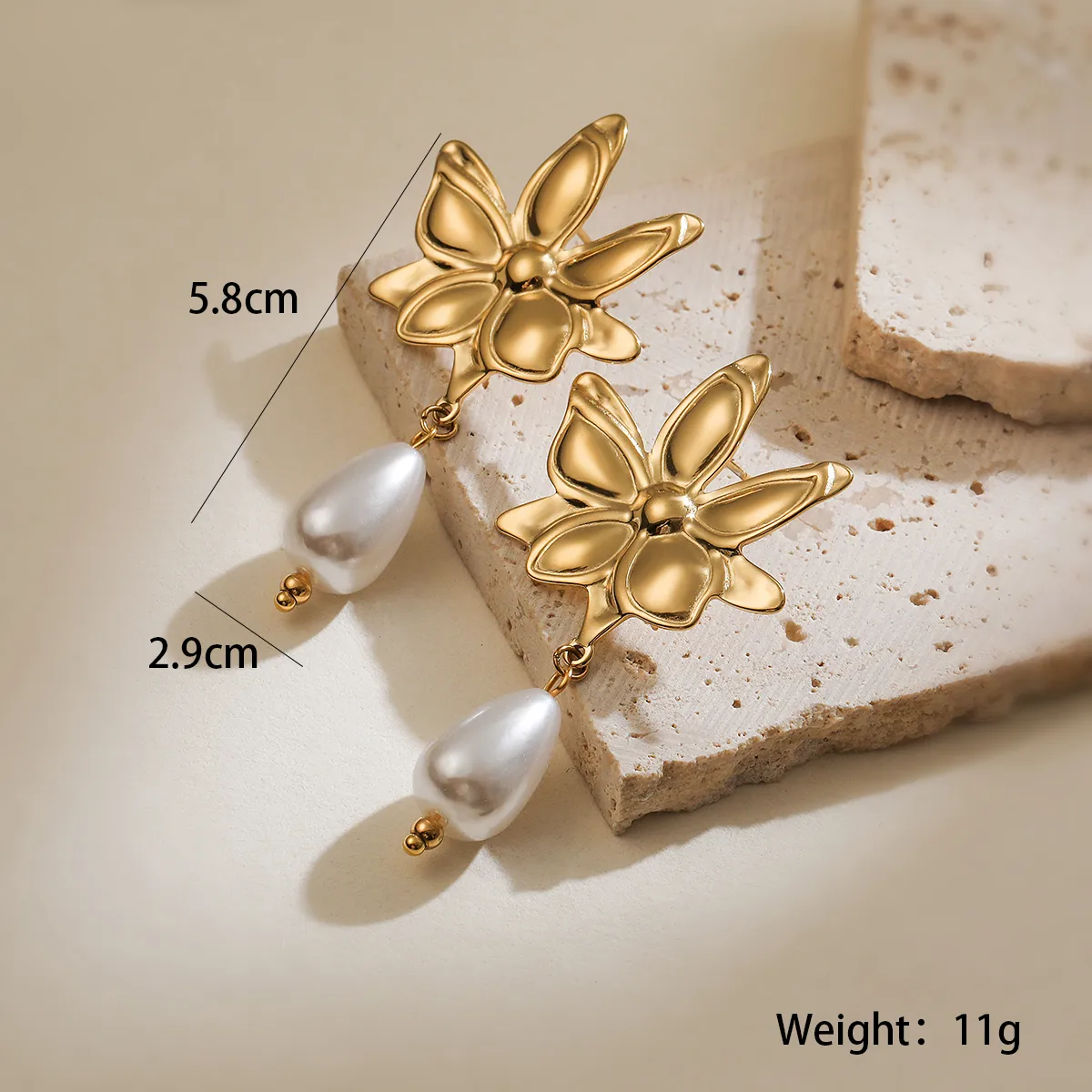 1 Pair Retro Geometric Plating Inlay 304 Stainless Steel Pearl 18K Gold Plated Drop Earrings display picture 2